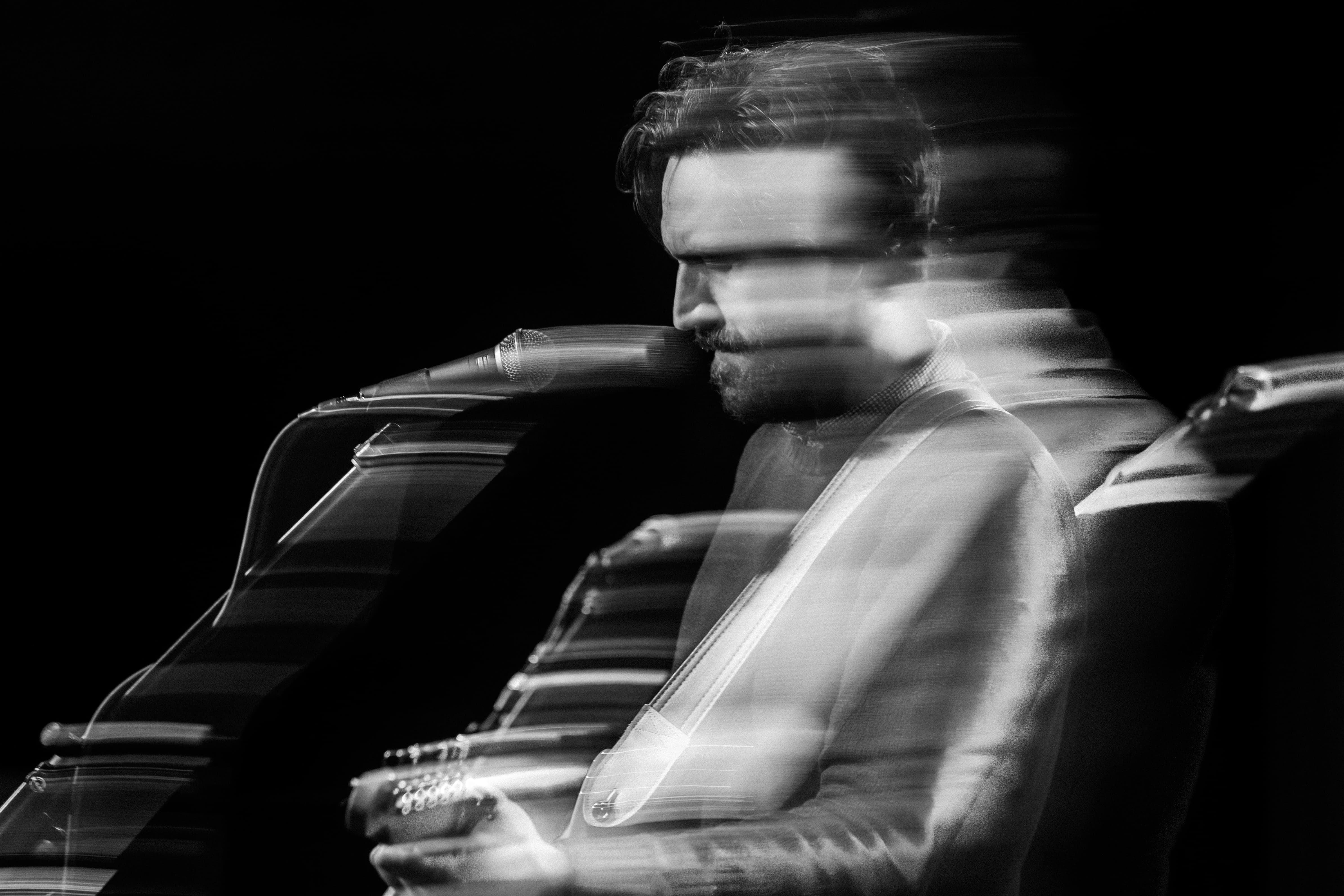 Jake McKelvie performing